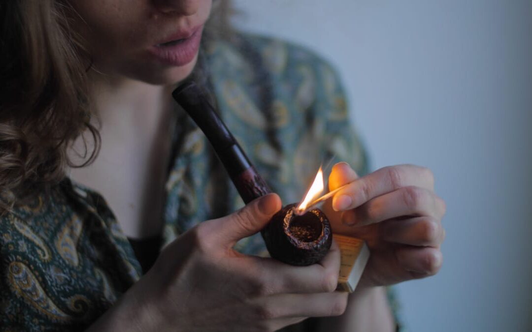 Salvia Divinorum: From the Recreational Use to the Therapeutic Effects