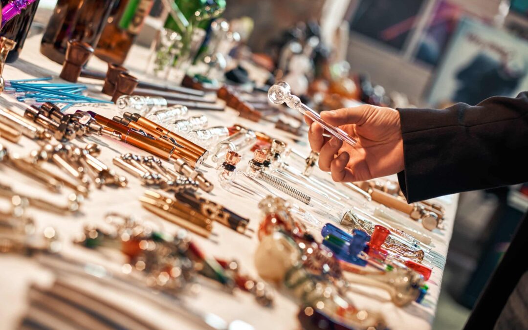 Smoking Accessories to Consume Cannabis and Hash